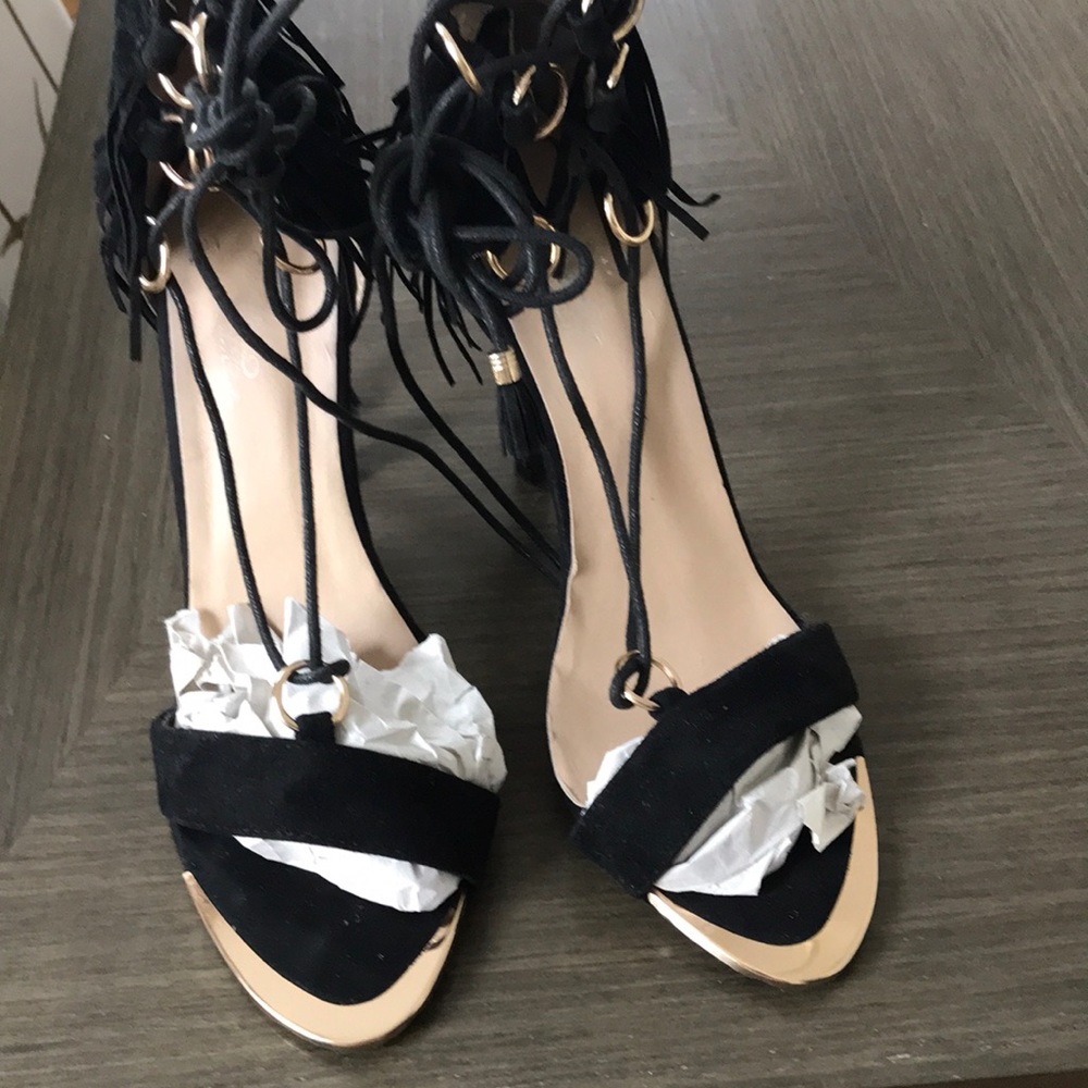 Black lace up metal toe dress sandals. Size 10